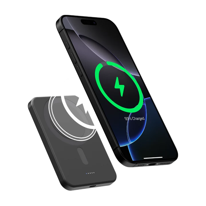 Pitaka Moonrise Aramid Fiber Magnetic Power Bank